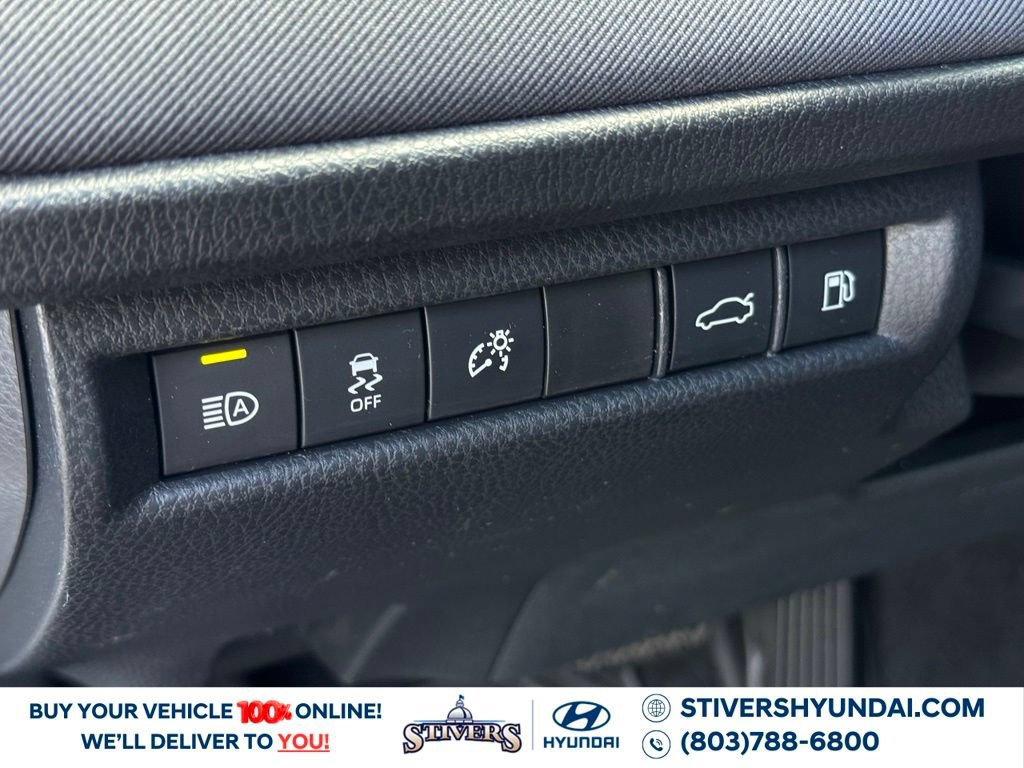 Used 2025 Toyota Camry LE FWD image 26