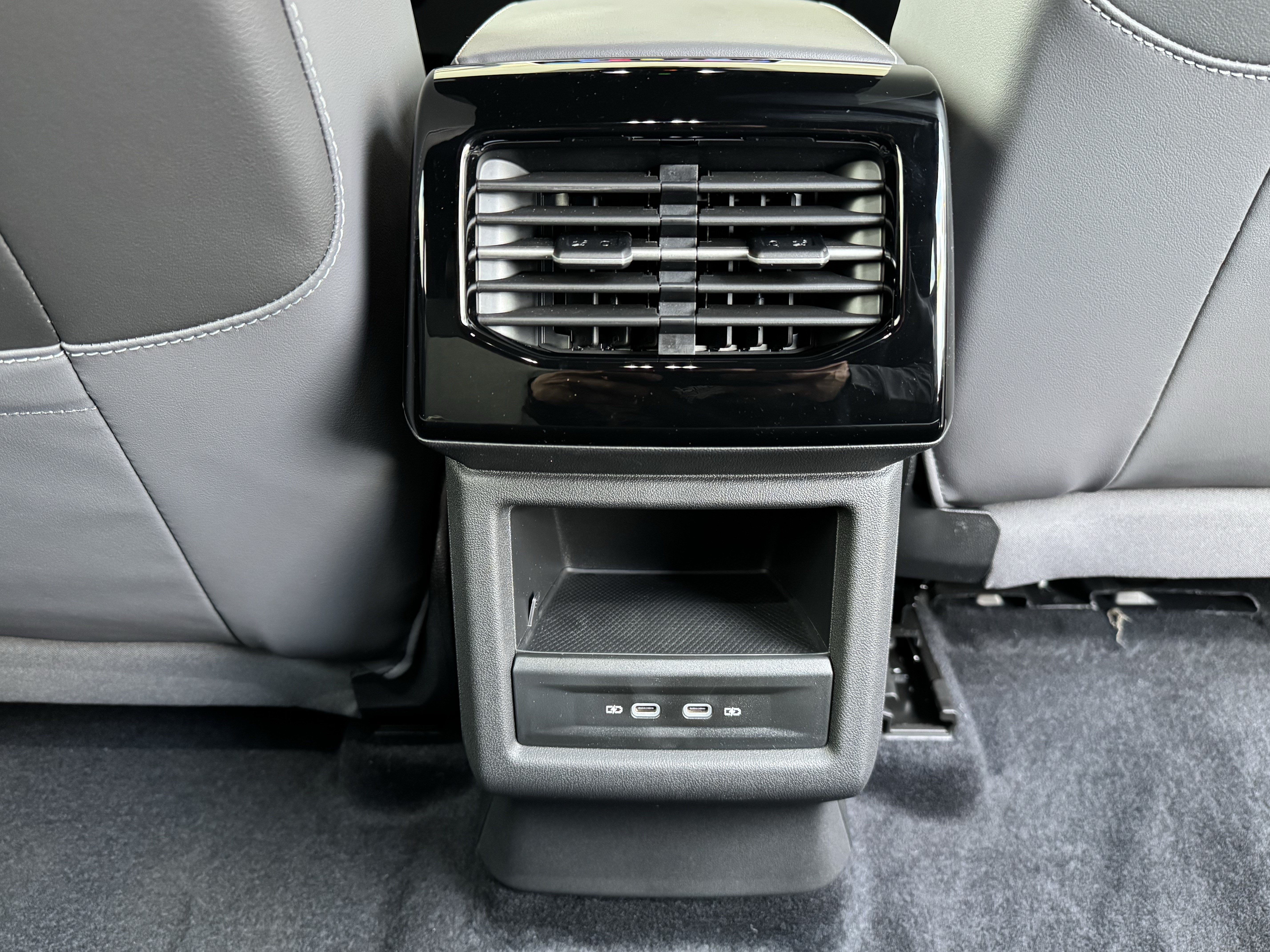 New 2026 Volkswagen ID.4 Pro RWD image 31