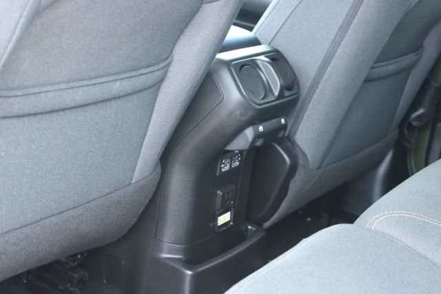 Used 2024 Jeep Wrangler Unlimited Sahara AWD/4WD image 39