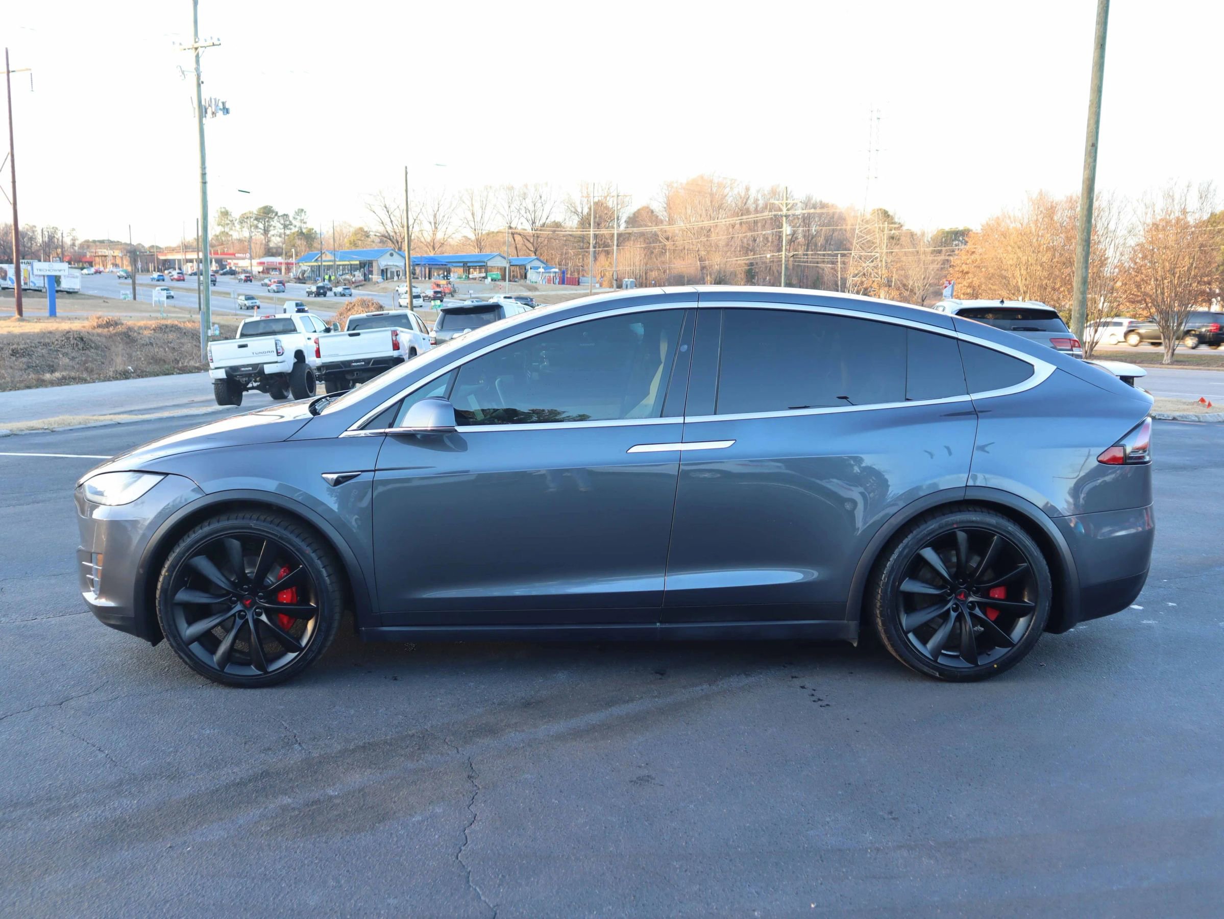 Used 2021 Tesla Model X Performance image 8