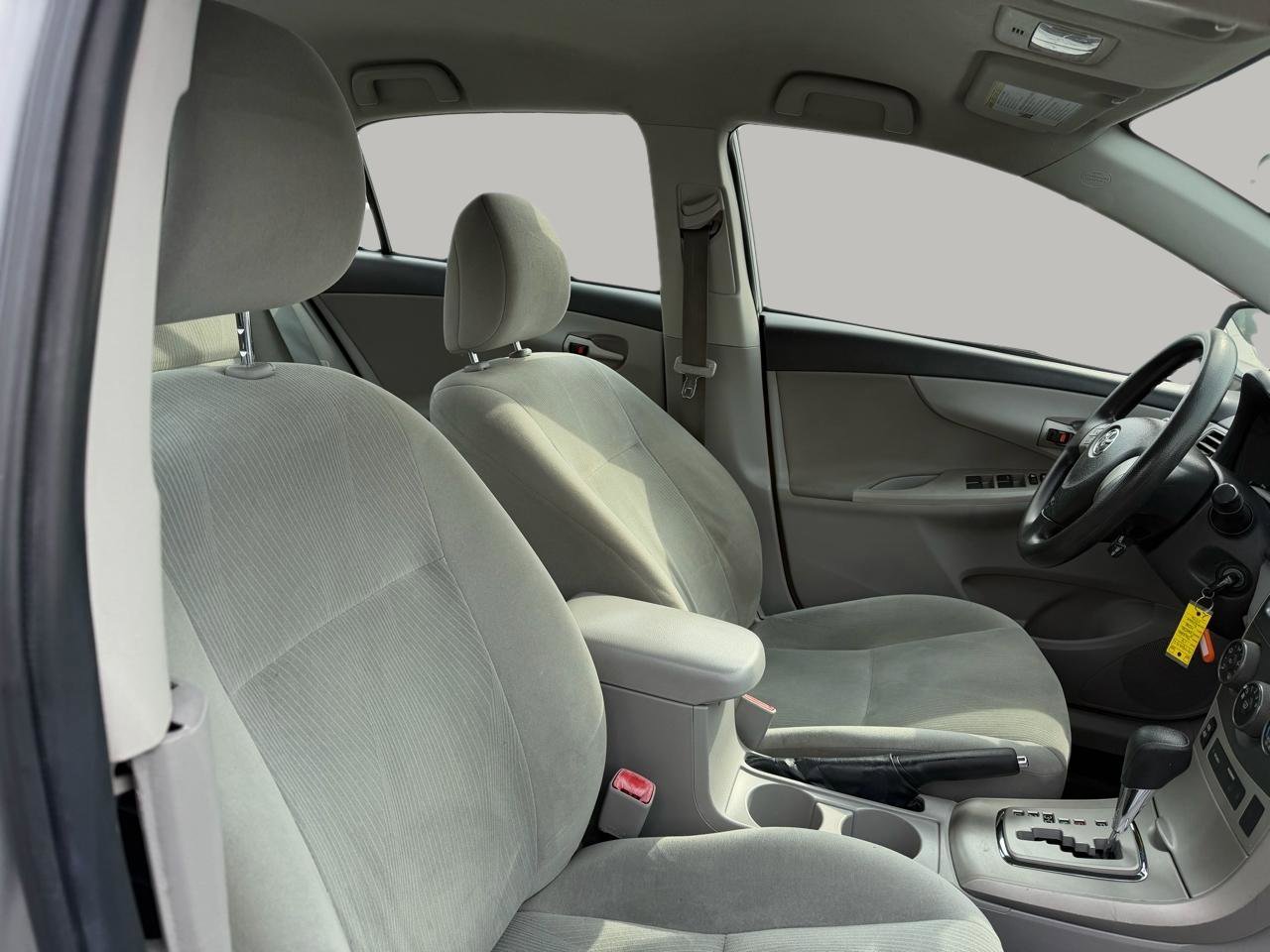 Used 2013 Toyota Corolla LE image 20