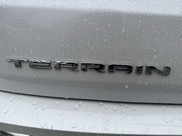 Used 2024 GMC Terrain Denali image 31