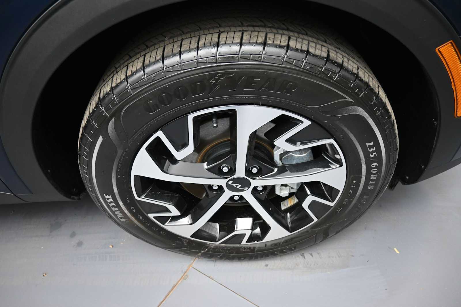 Used 2025 Kia Sportage EX w/ EX Premium Package AWD/4WD image 12