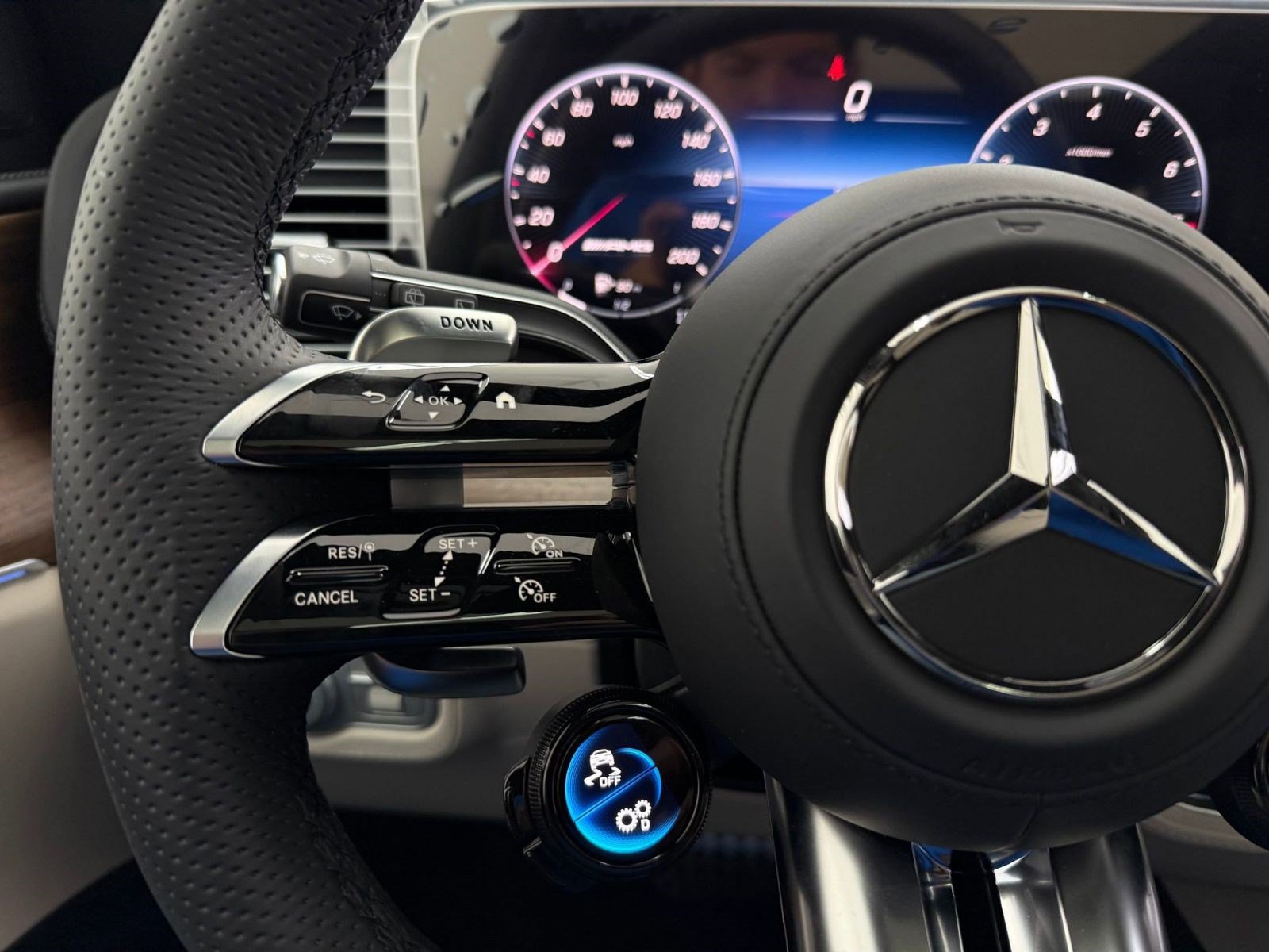 New 2026 Mercedes-Benz GLE 63 AMG S image 16