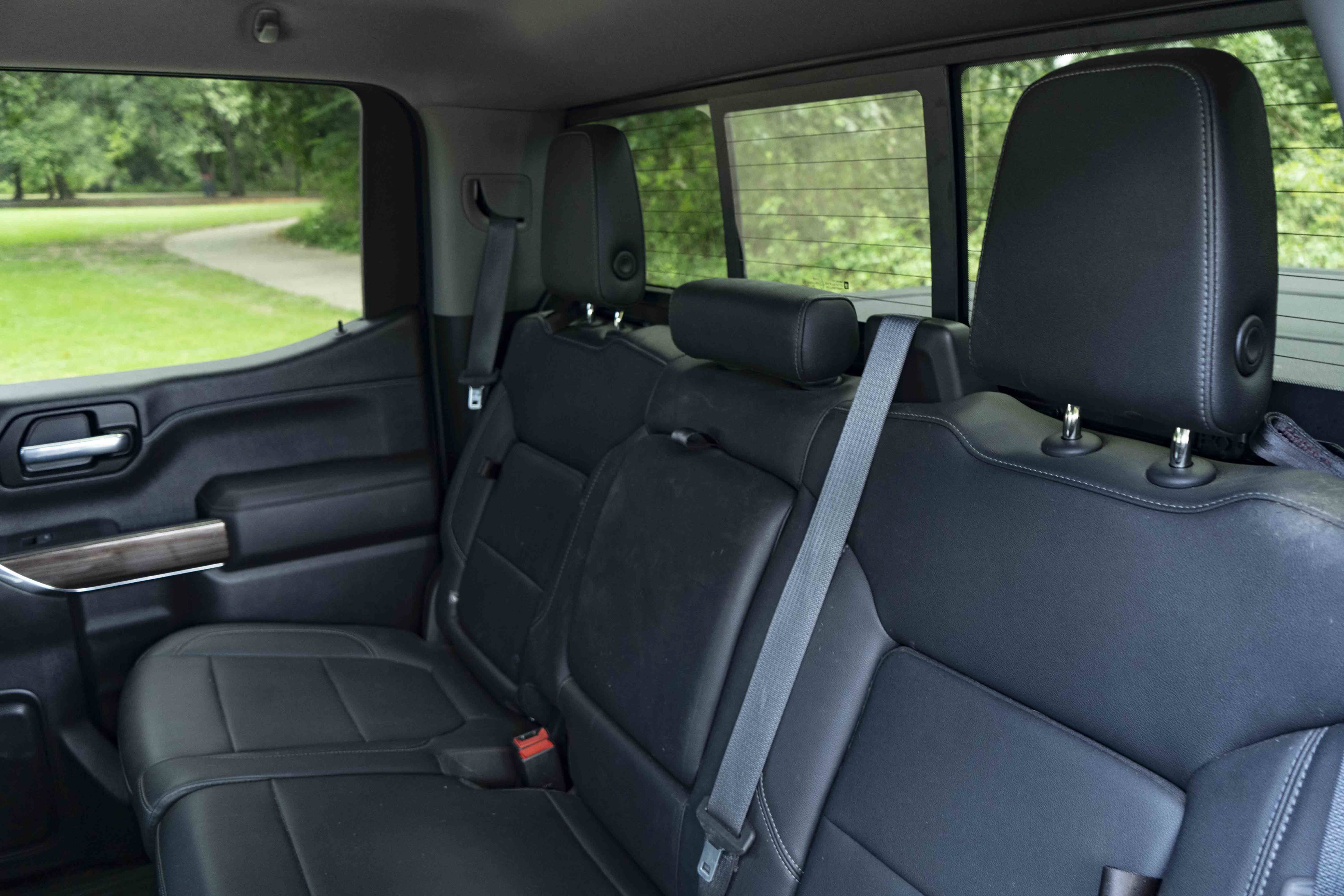 Used 2021 Chevrolet Silverado 1500 LT Trail Boss w/ Convenience Package II AWD/4WD image 18
