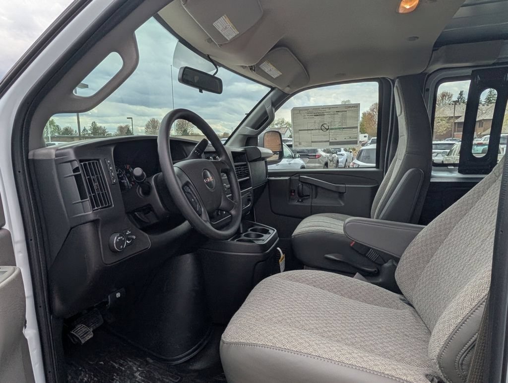 New 2026 GMC Savana 3500 Extended w/ Driver Convenience Package RWD image 32
