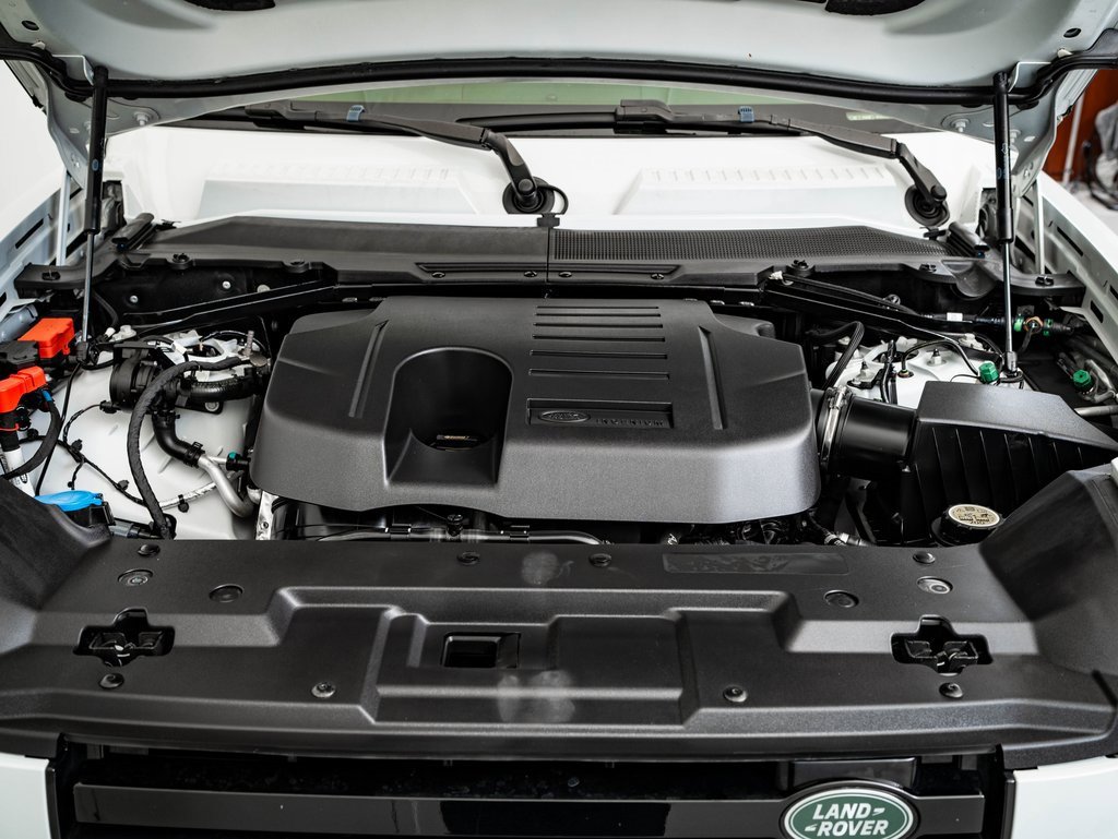 Used 2023 Land Rover Defender 110 X-Dynamic SE image 52