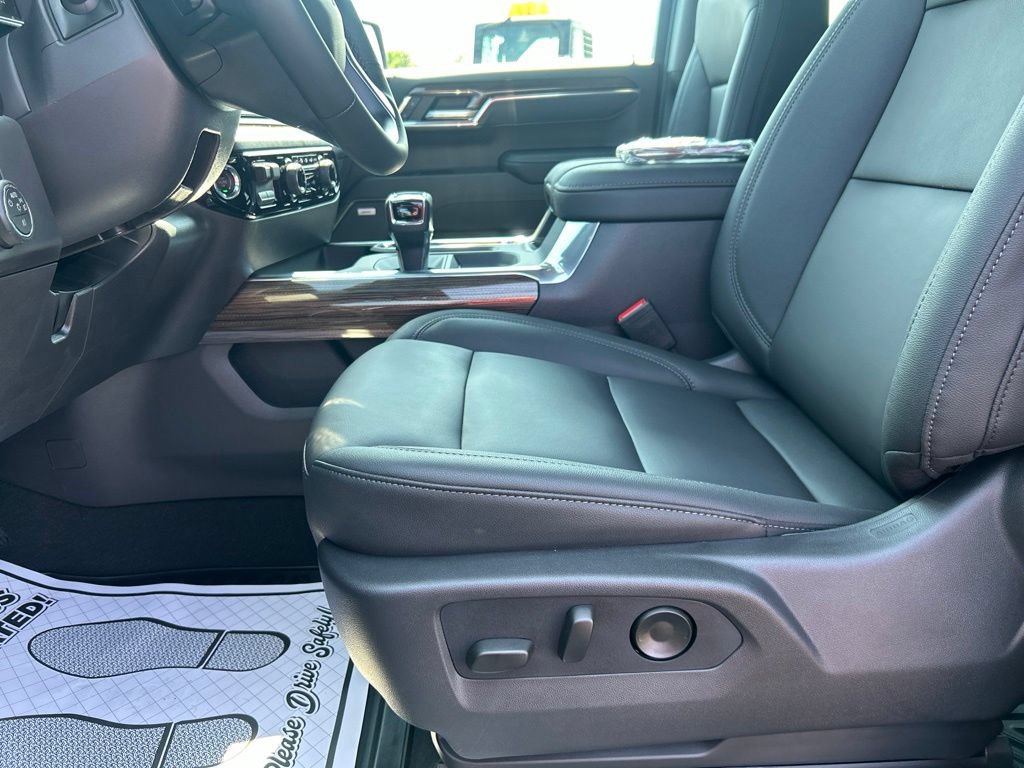 New 2026 Chevrolet Silverado 1500 RST w/ Z71 Off-Road Package AWD/4WD image 16