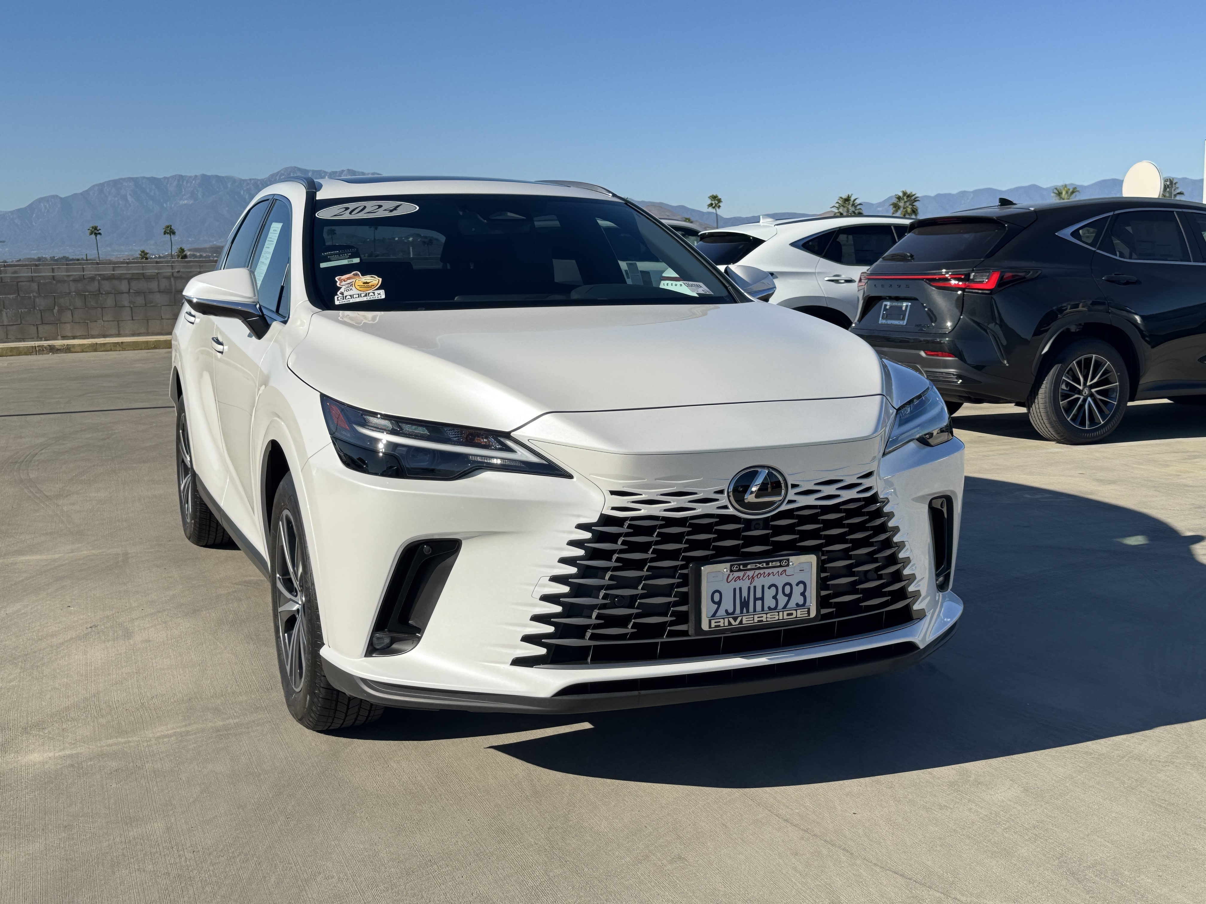 Certified 2024 Lexus RX 350 Premium w/ Accessory Package (Z1) FWD image 2