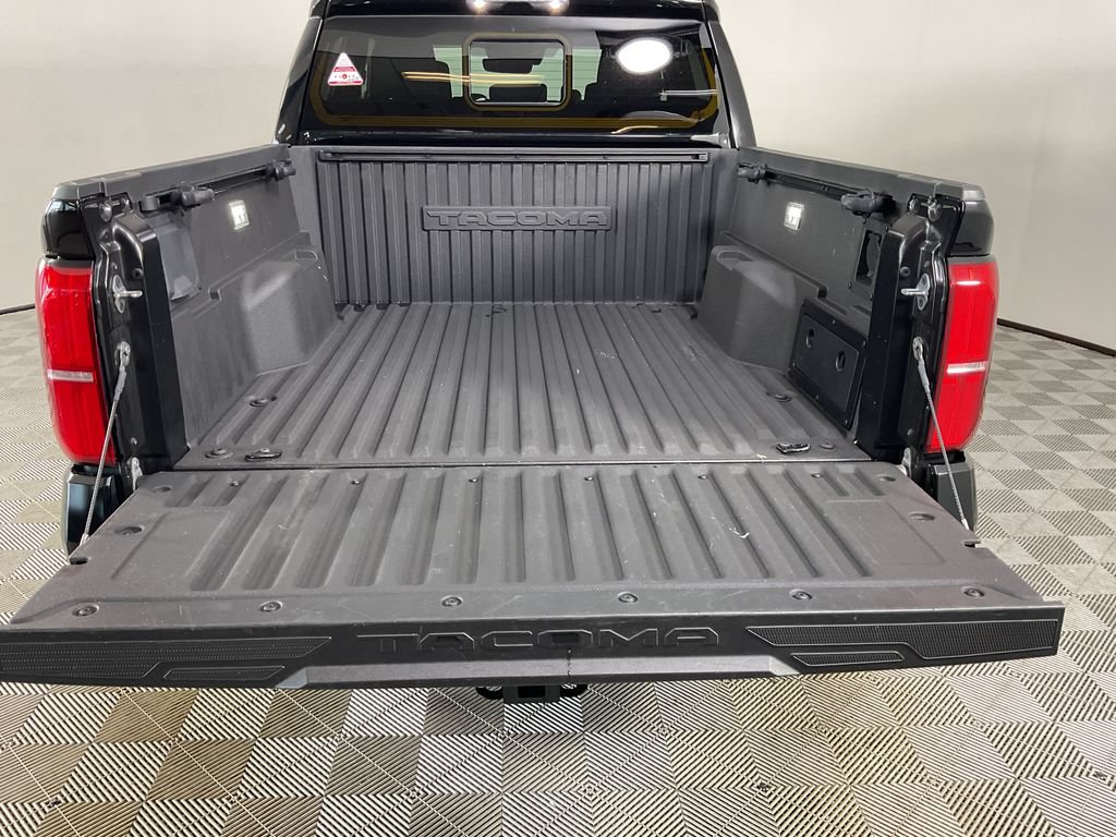 Used 2024 Toyota Tacoma TRD Off-Road w/ TRD Off Road Upgrade Package AWD/4WD image 20