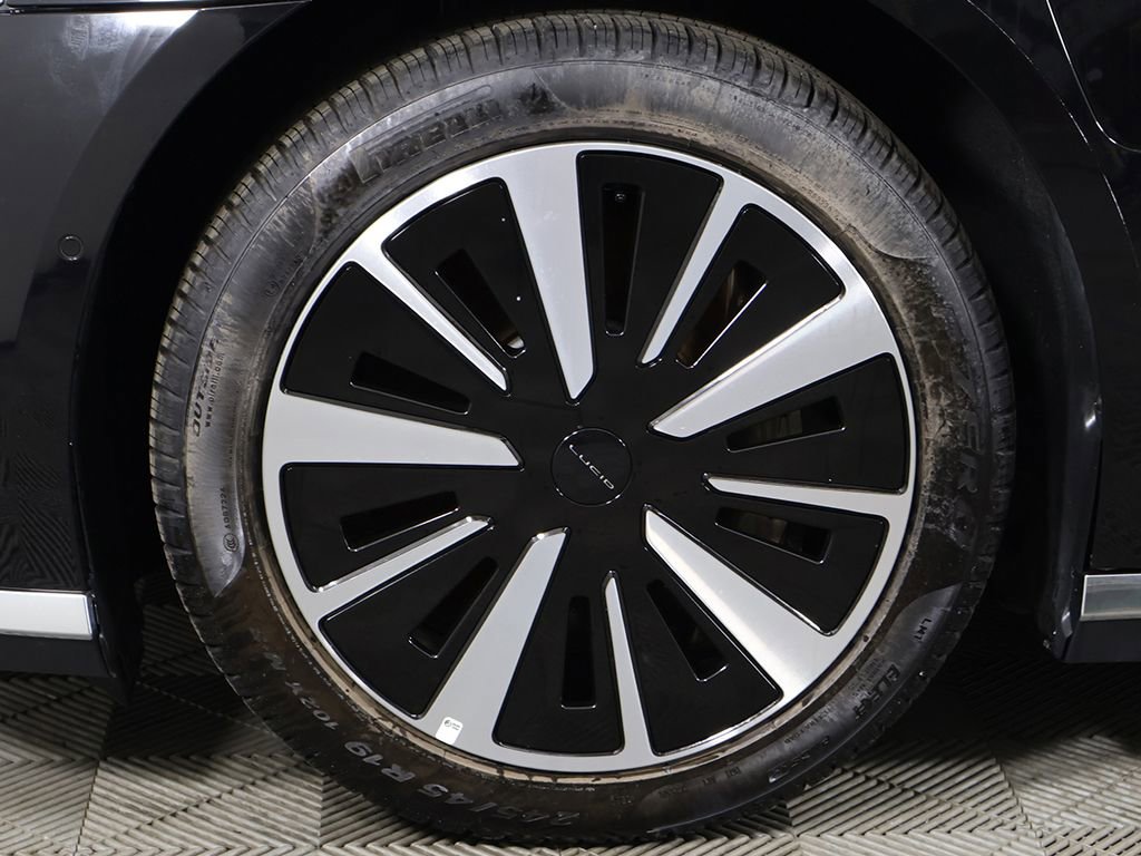 Used 2024 Lucid Air Touring AWD/4WD image 23