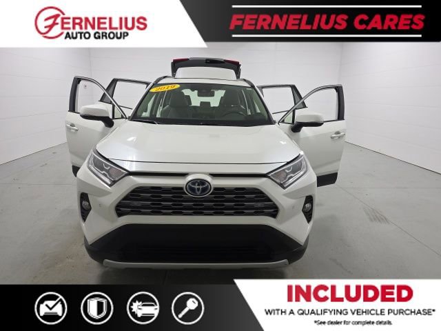 Used 2019 Toyota RAV4 Limited w/ Limited Grade Weather Package image 8
