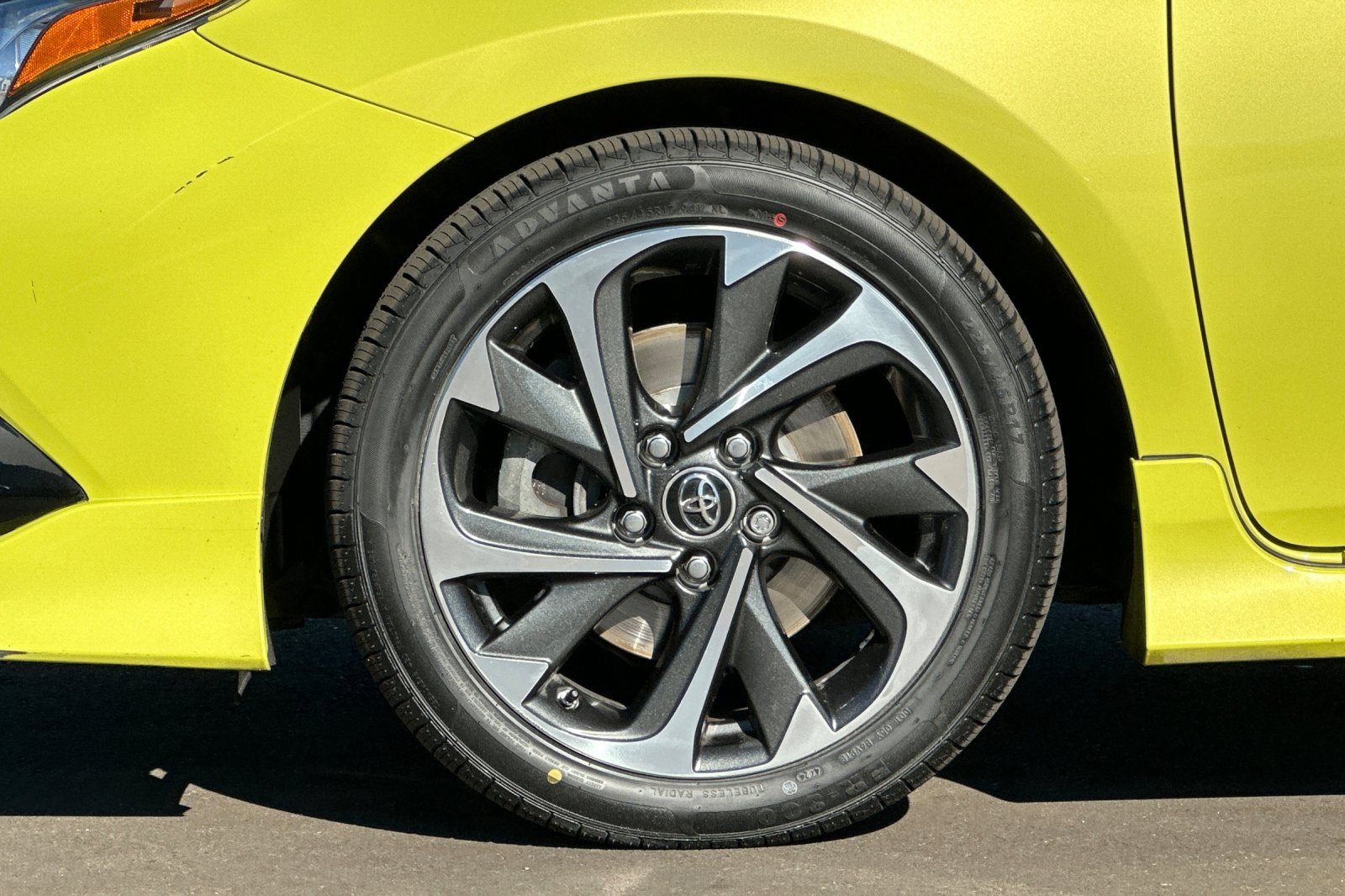 Used 2017 Toyota Corolla iM image 34