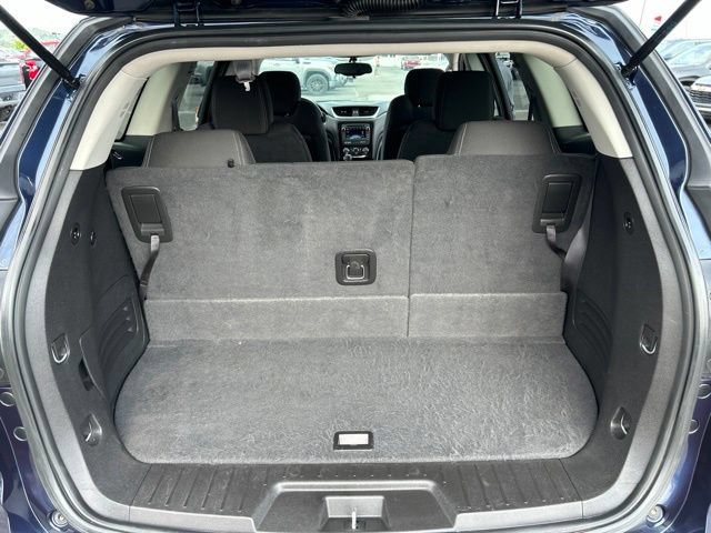 Used 2015 Chevrolet Traverse LT w/ Style and Technology Package FWD image 22