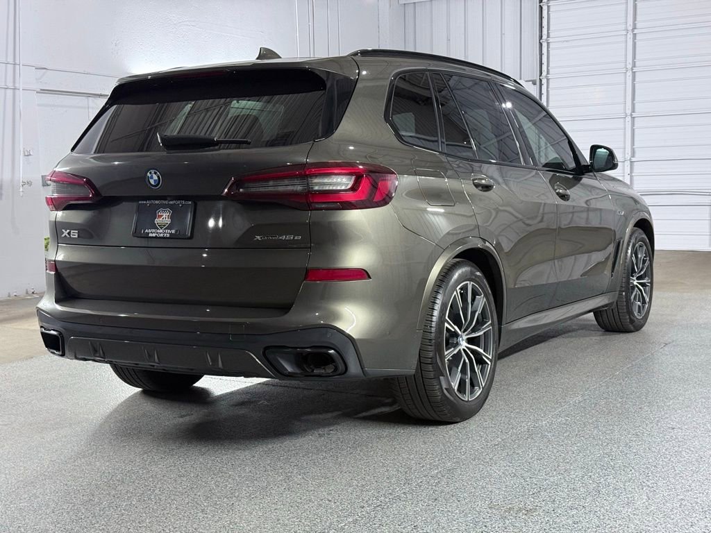 Used 2022 BMW X5 xDrive45e w/ M Sport Package image 8