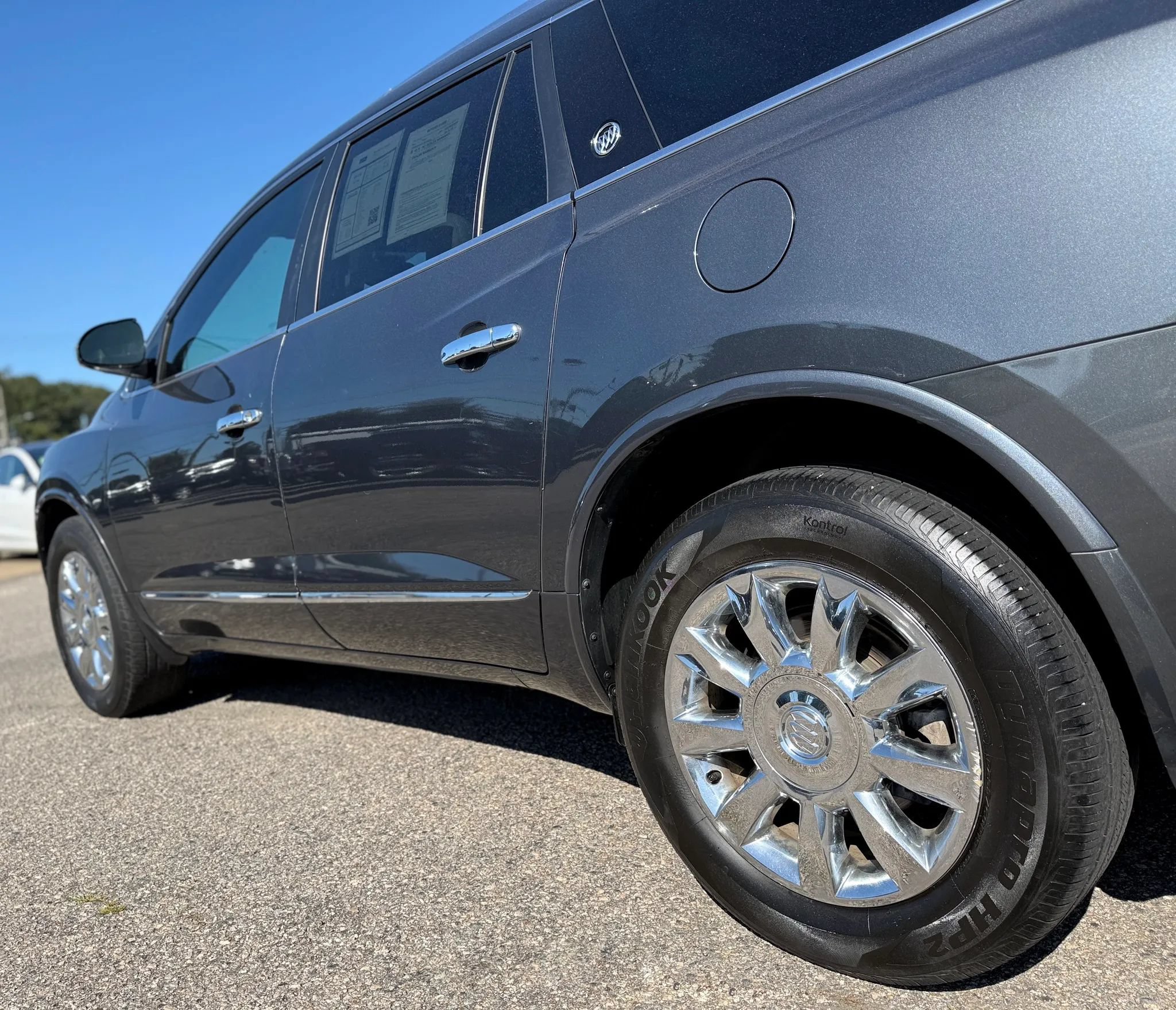 Used 2014 Buick Enclave Leather FWD image 24