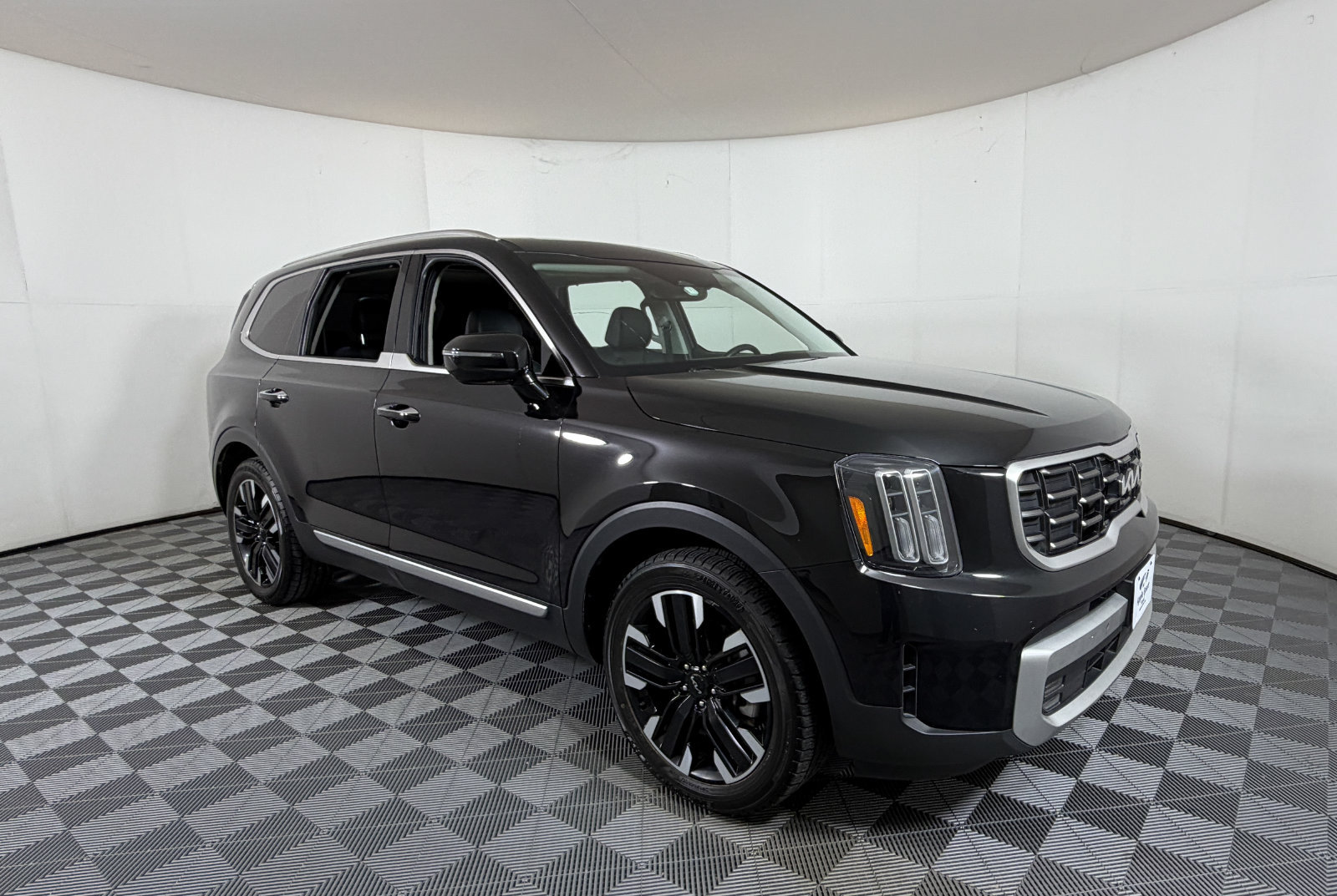 Used 2023 Kia Telluride SX