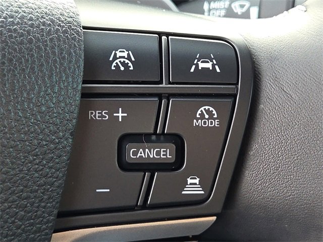 Used 2025 Toyota Camry SE image 26