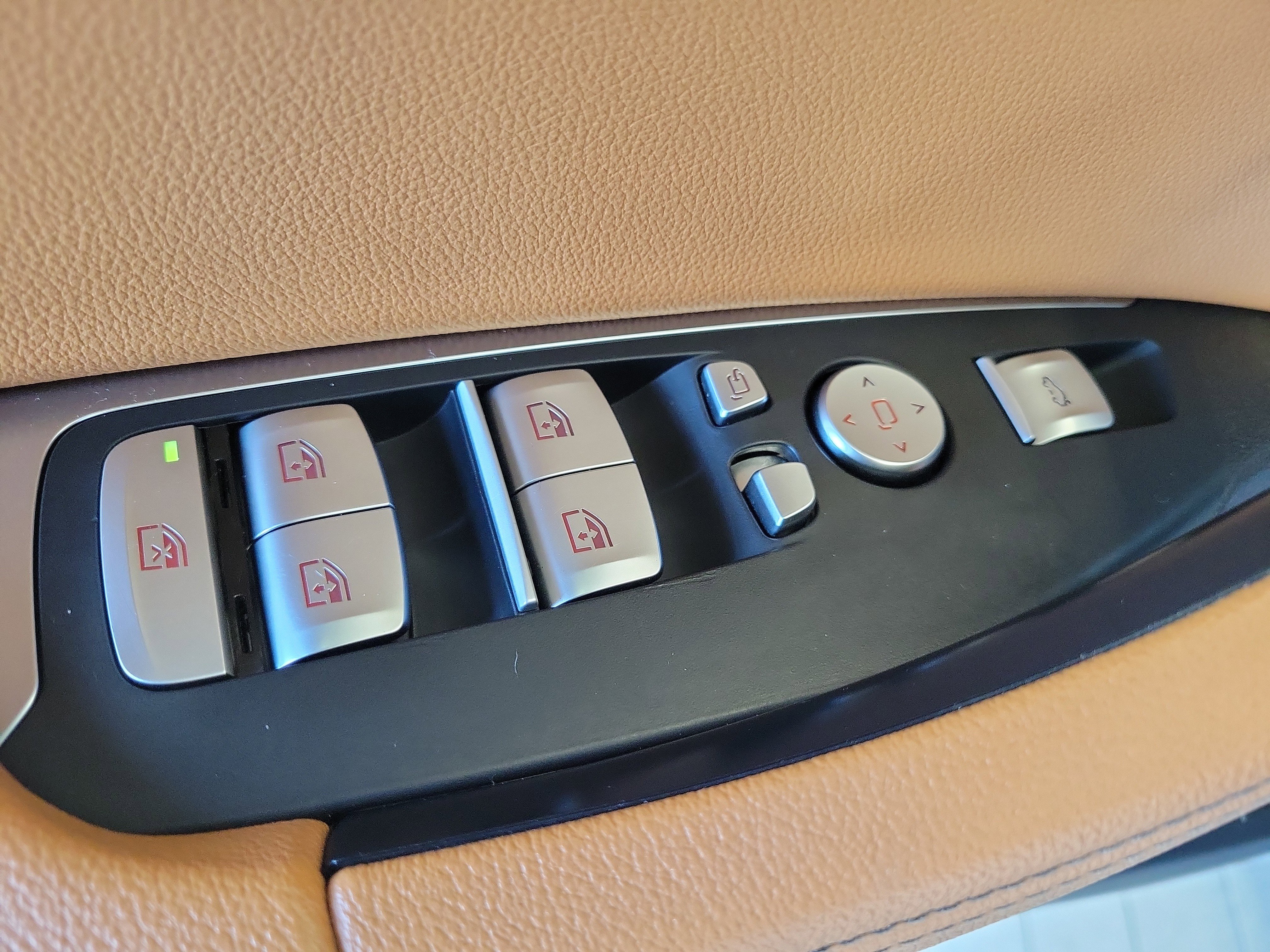 Used 2021 BMW X3 xDrive30e w/ Convenience Package image 20