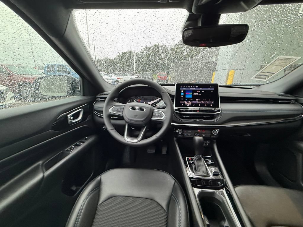 New 2026 Jeep Compass Latitude AWD/4WD image 13