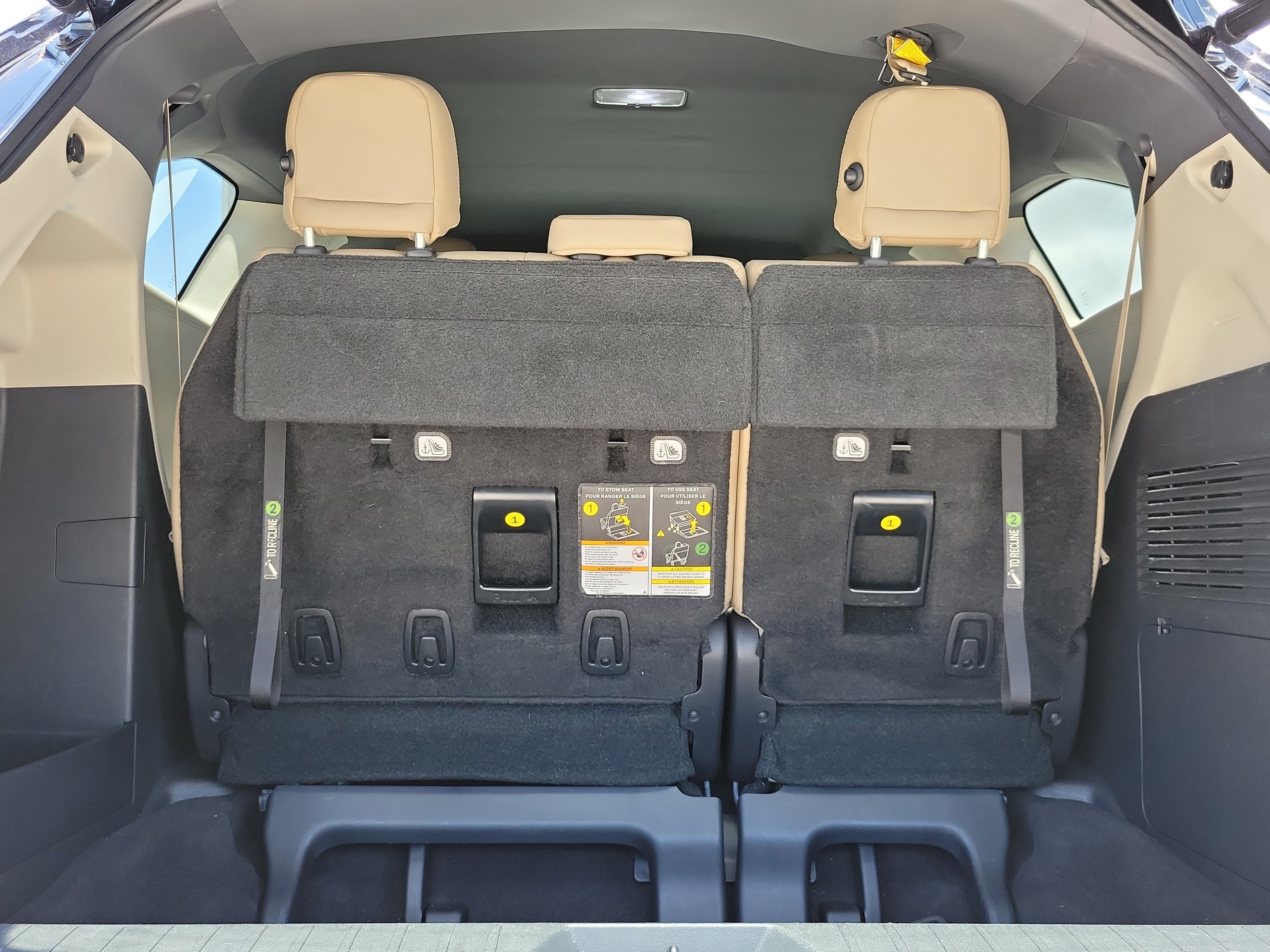 Used 2021 Toyota Sienna XLE FWD image 17