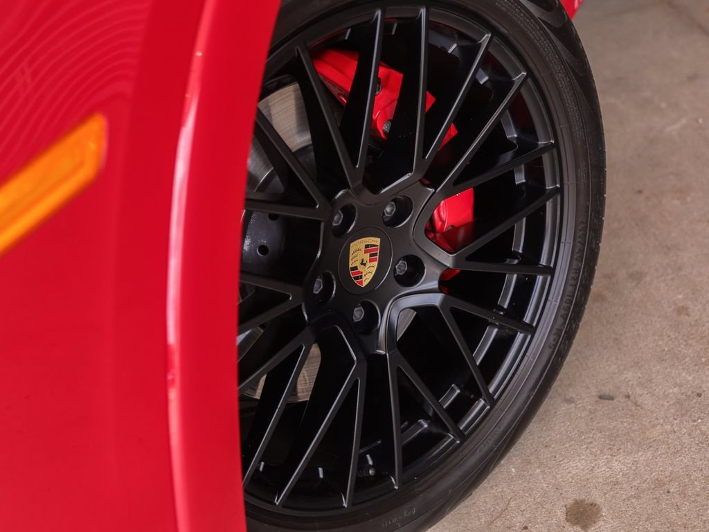 Certified 2023 Porsche Cayenne GTS AWD/4WD image 13
