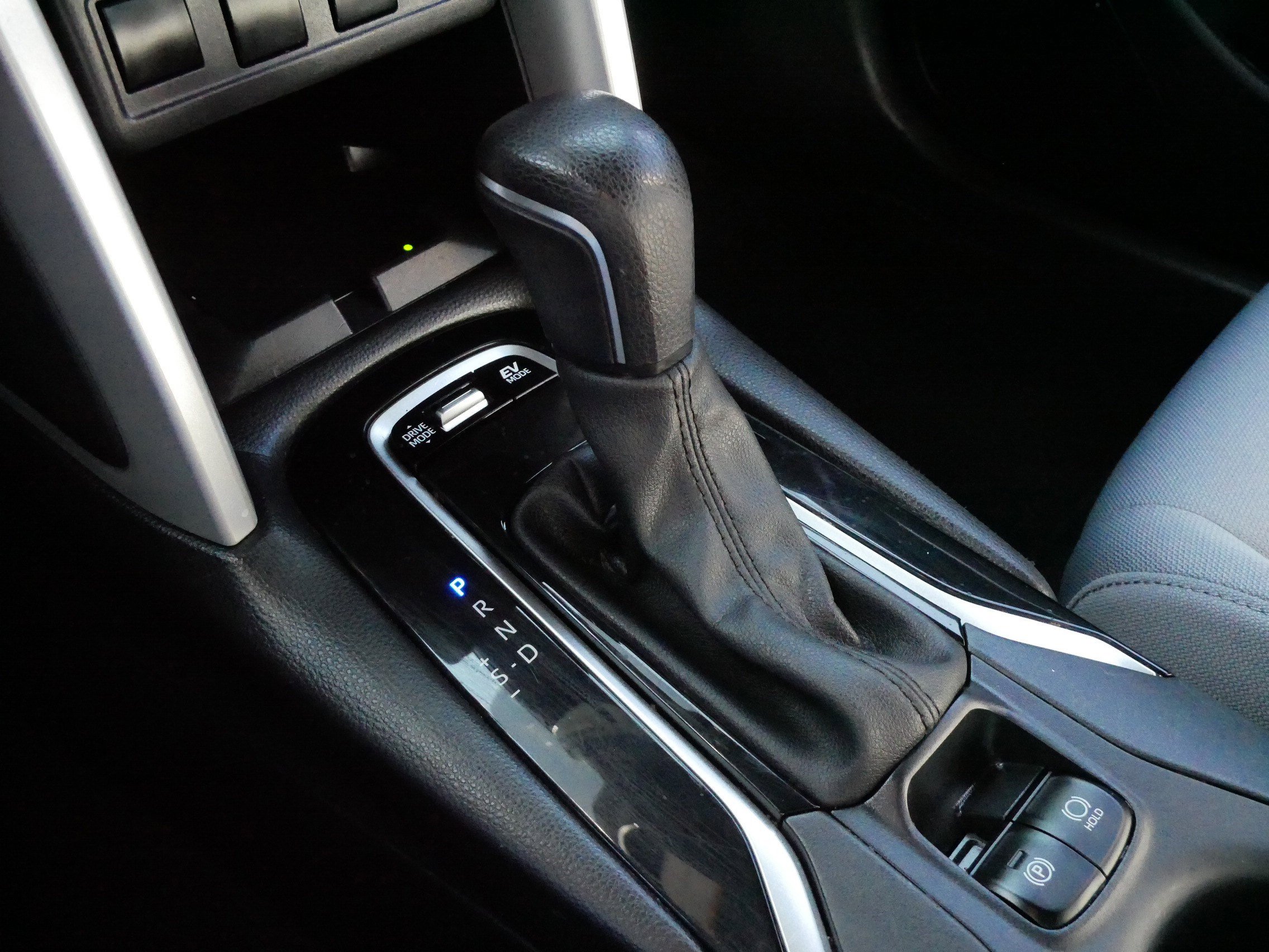 Used 2024 Toyota Corolla Cross SE w/ Moonroof Package AWD/4WD image 26