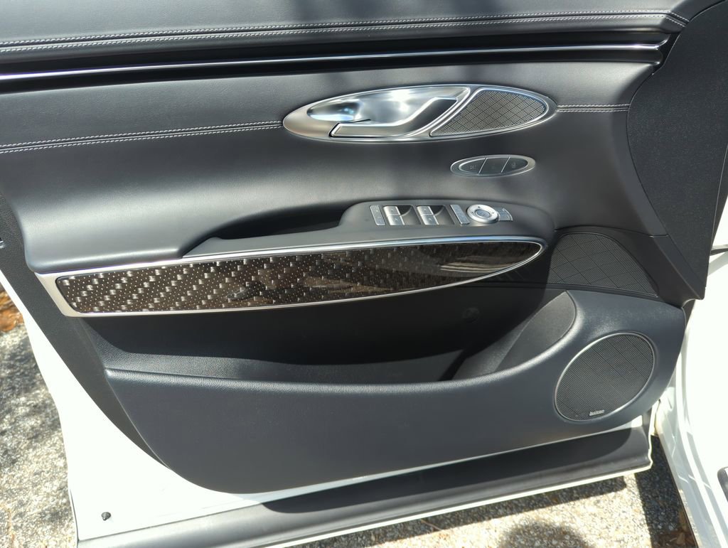 Used 2023 Genesis GV70 3.5T Sport w/ Sport Prestige Package image 15