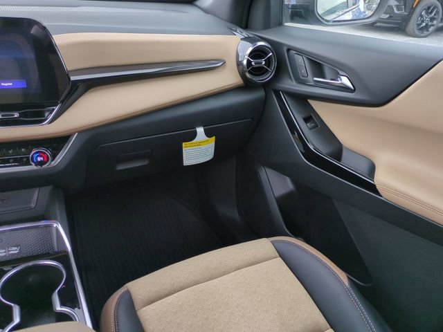 New 2026 Chevrolet Equinox ACTIV w/ Convenience Package III FWD image 16