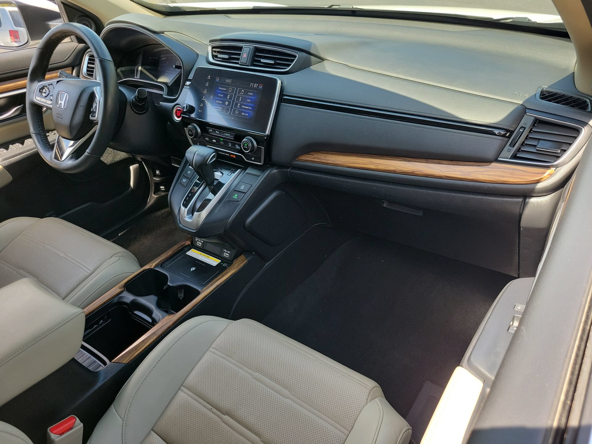 Used 2020 Honda CR-V Touring image 12