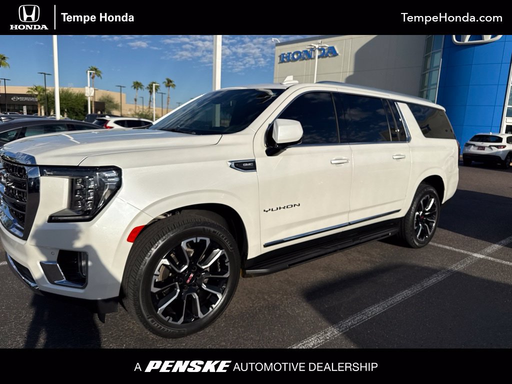 Used 2022 GMC Yukon XL SLT w/ SLT Premium Package