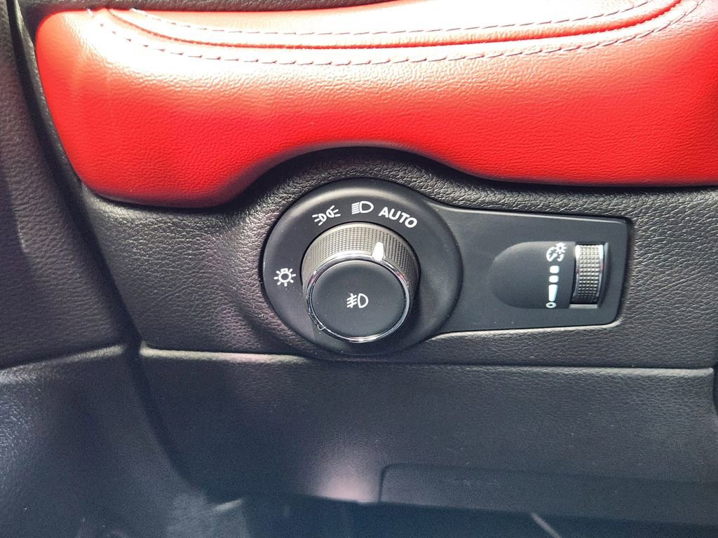 Used 2021 Dodge Durango R/T w/ Technology Group image 19