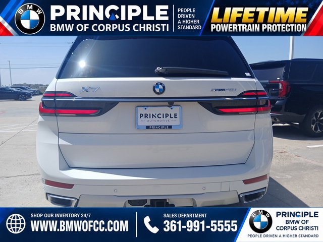 Used 2026 BMW X7 xDrive40i AWD/4WD image 9