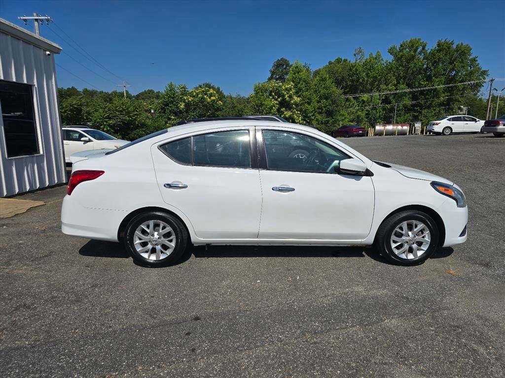 Used 2018 Nissan Versa SV w/ SV Special Edition Package FWD image 8