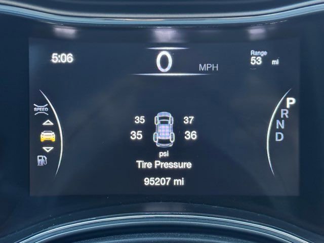 Used 2018 Jeep Grand Cherokee Laredo image 12