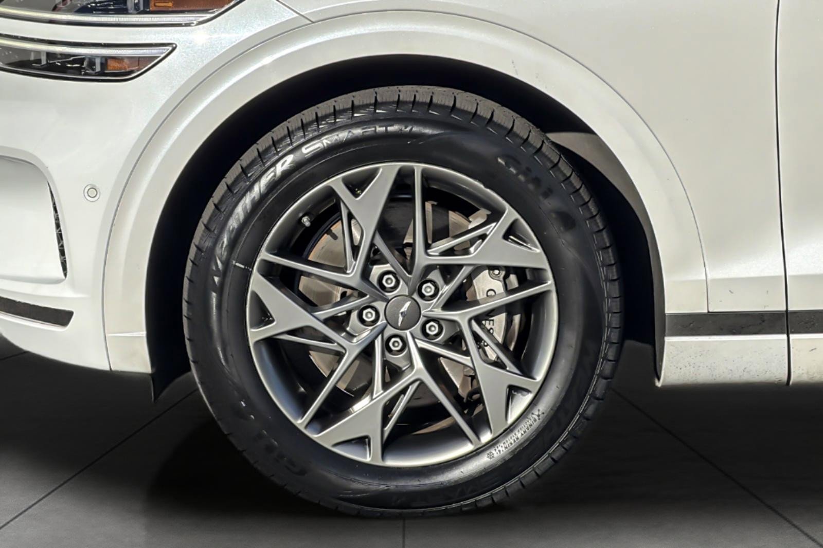 Used 2023 Genesis GV70 2.5T w/ Advanced Package image 26