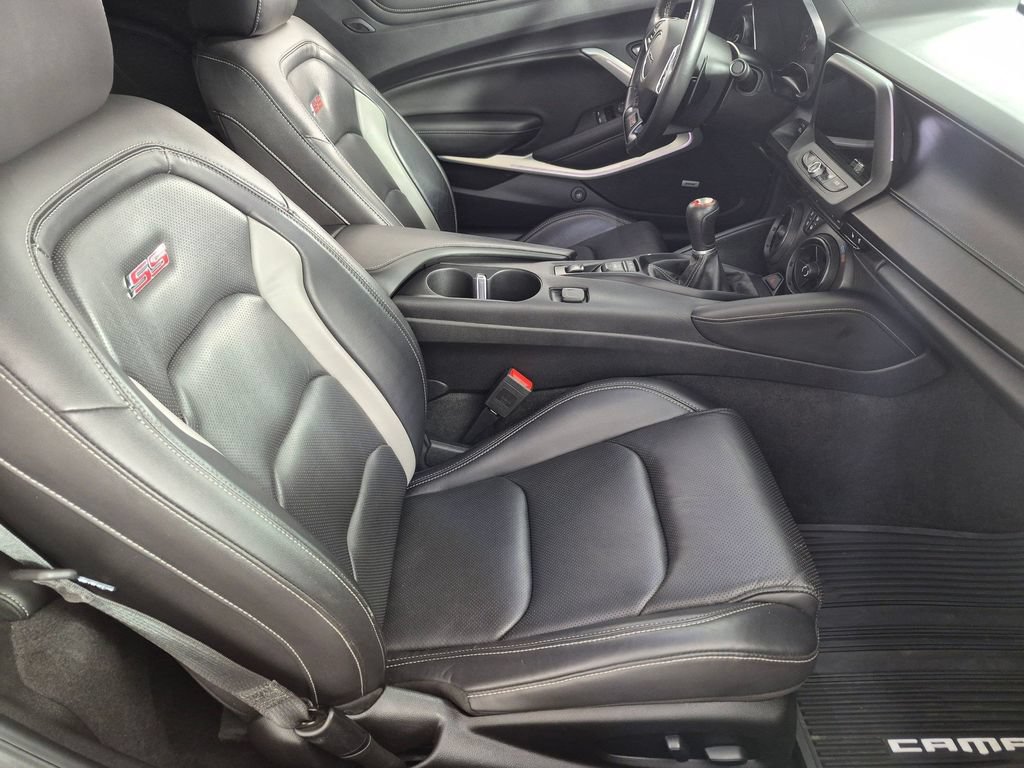 Certified 2021 Chevrolet Camaro SS RWD image 28