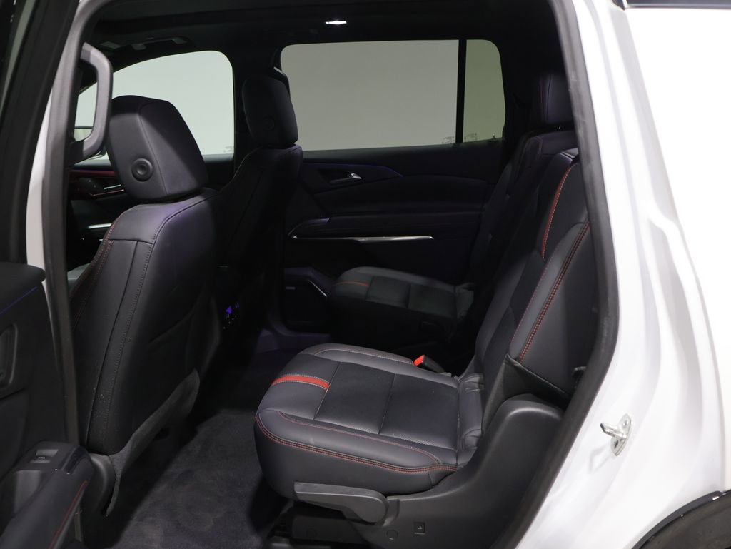 Used 2024 Chevrolet Traverse RS w/ LPO, Floor Liner Package image 18