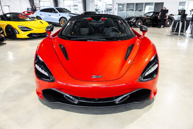 Used 2022 McLaren 720S Performance RWD image 9