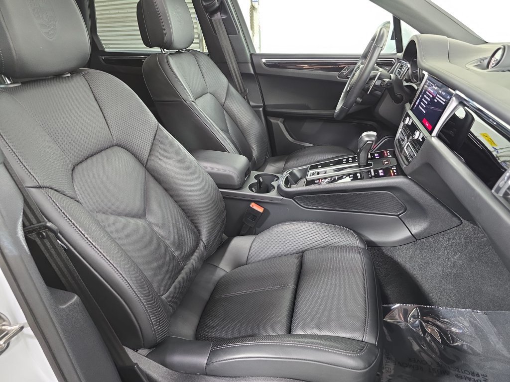 Certified 2026 Porsche Macan S AWD/4WD image 27