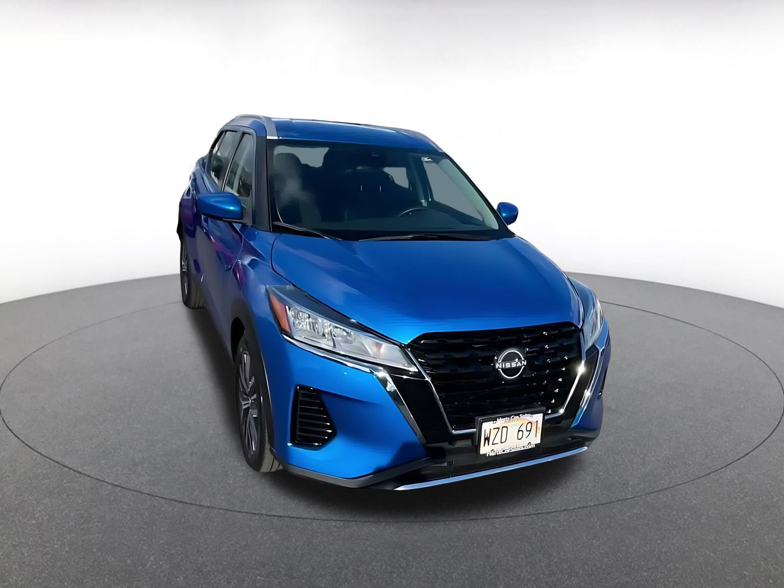 Used 2024 Nissan Kicks SV FWD image 3