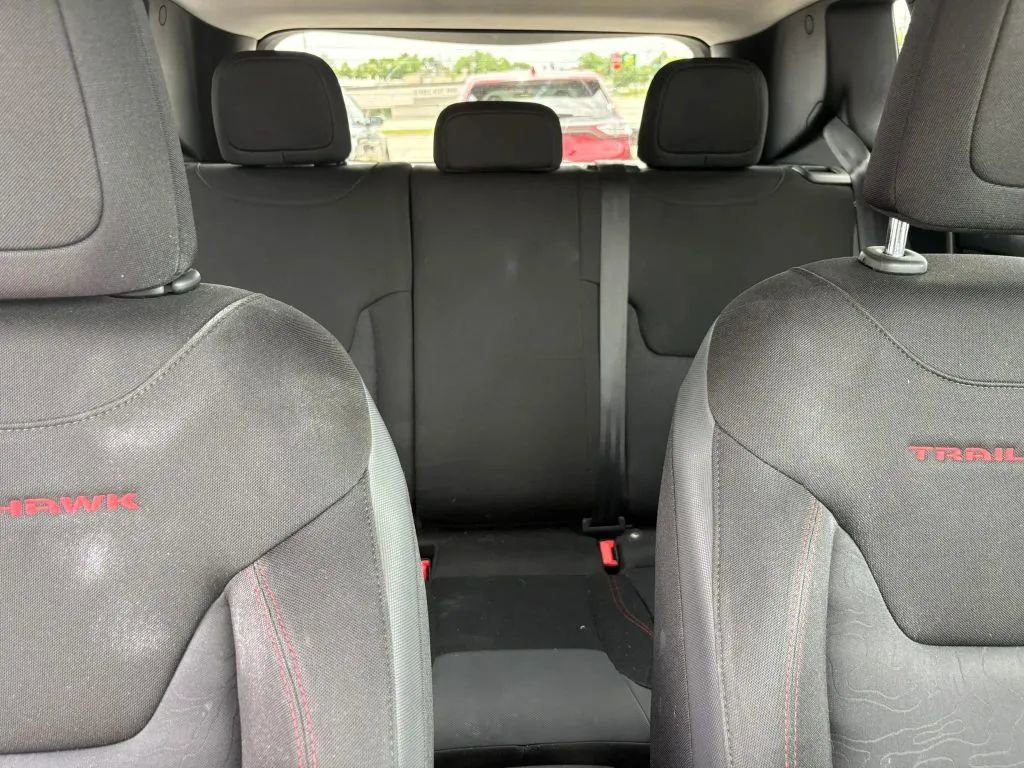 Used 2020 Jeep Renegade Trailhawk w/ Cold Weather Group AWD/4WD image 16