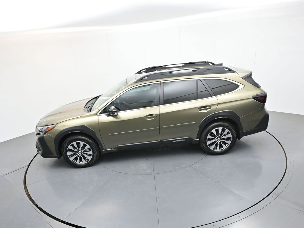 Used 2025 Subaru Outback Limited AWD/4WD image 25