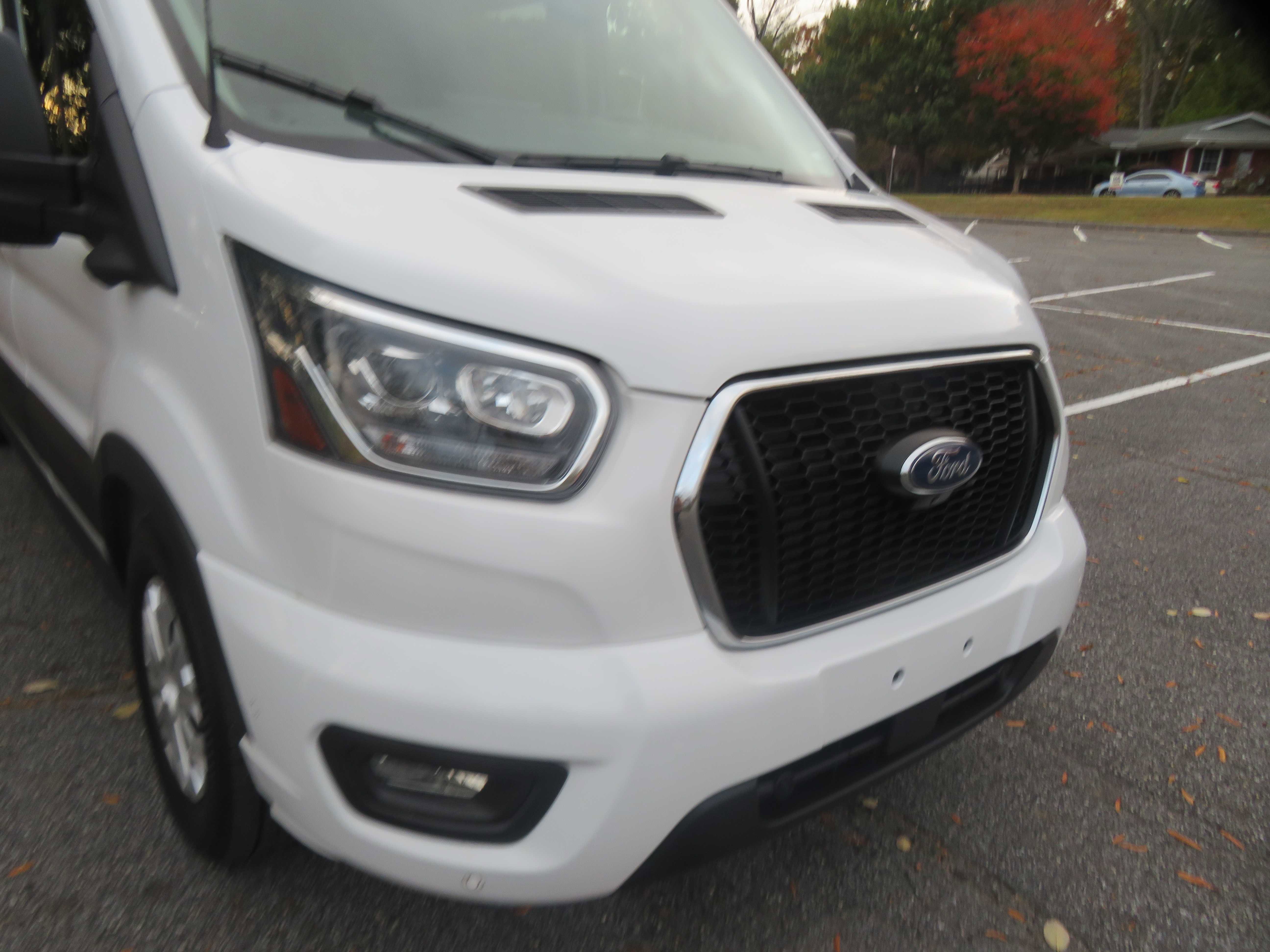 Used 2023 Ford Transit 350 XLT image 61
