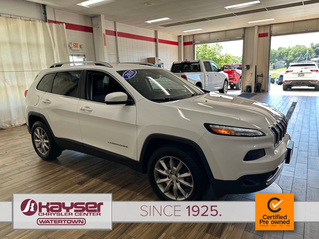 Used 2018 Jeep Cherokee Limited w/ Trailer Tow Group AWD/4WD image 6