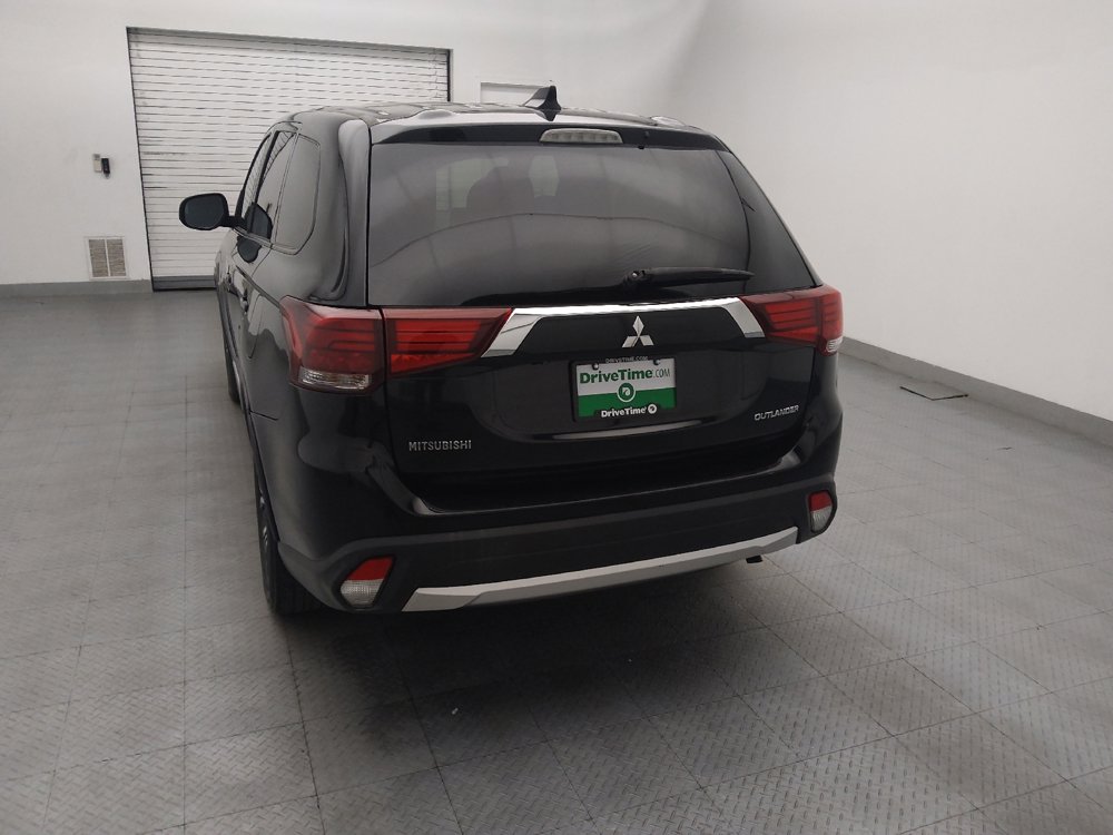 Used 2018 Mitsubishi Outlander ES image 6