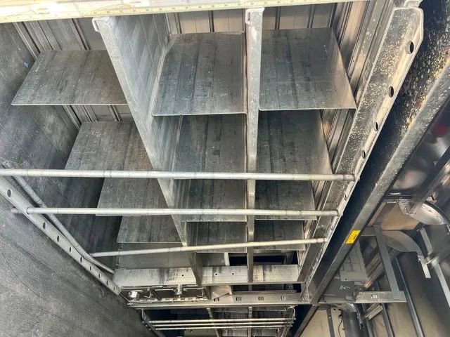 Used 2016 Chevrolet Express 4500 image 21