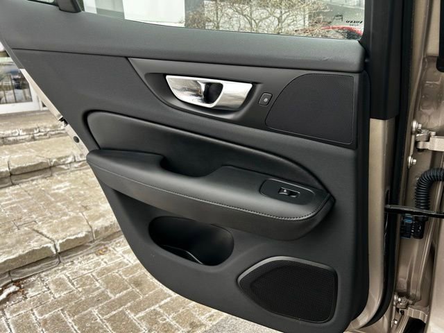 Used 2023 Volvo S60 B5 Plus w/ Climate Package image 25