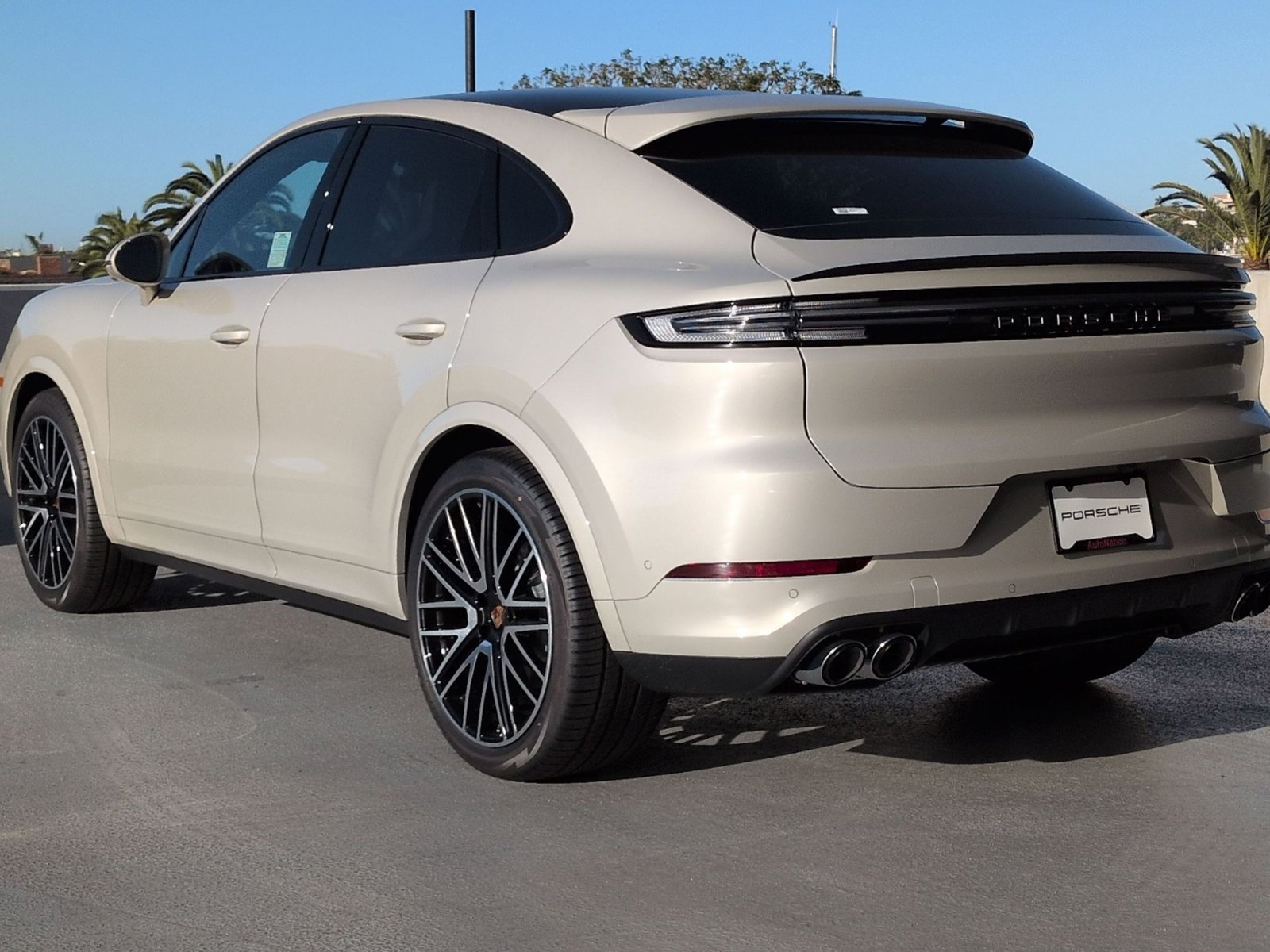New 2026 Porsche Cayenne Coupe AWD/4WD image 3