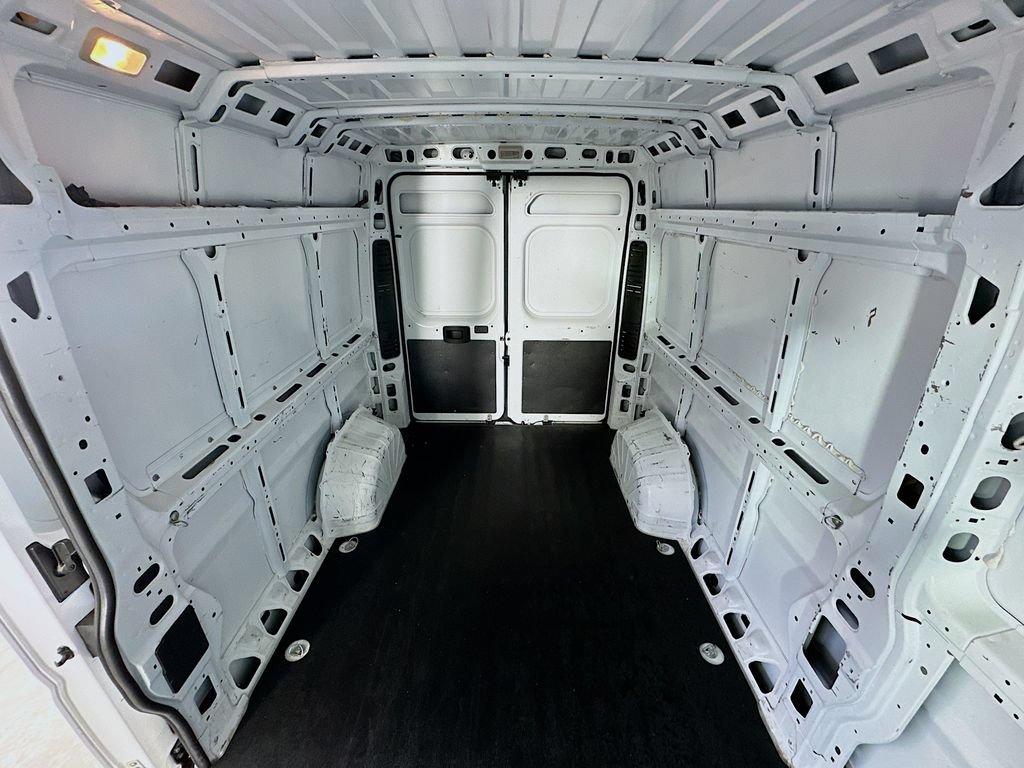 Used 2023 RAM ProMaster 2500 FWD image 13